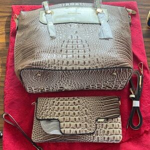 Hansomfy Elegant Leather Crocodile Embossed Tote and Clutch Set